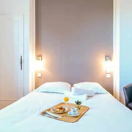 Logis & Restaurant Des Pyrenees Szálloda