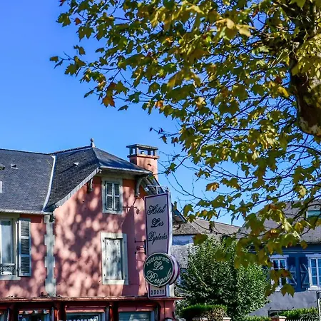 Szálloda Logis & Restaurant Des Pyrenees