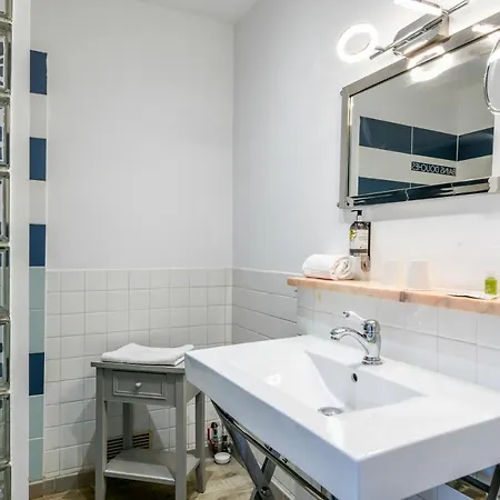 Logis & Restaurant Des Pyrenees 3*