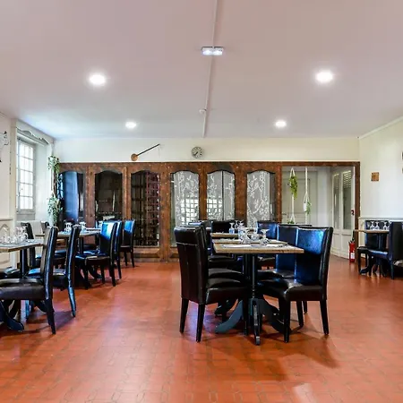 Logis & Restaurant Des Pyrenees Szálloda