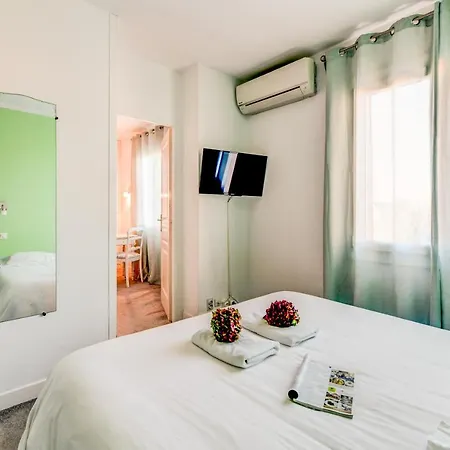 Szálloda Logis & Restaurant Des Pyrenees