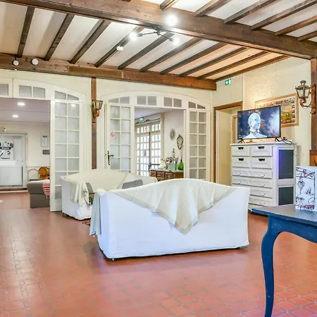 Logis & Restaurant Des Pyrenees Szálloda 3*