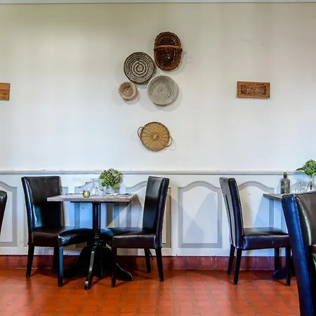 Logis & Restaurant Des Pyrenees 3* Ousse