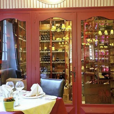 Logis Des Pyrenees Rest. La Pergola Hotel 3*